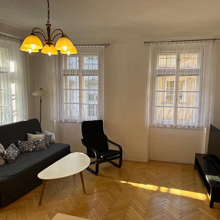 Nerudova Apartments Прага Екстериор снимка