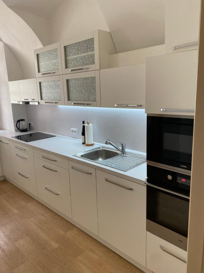 Nerudova Apartments Прага Екстериор снимка