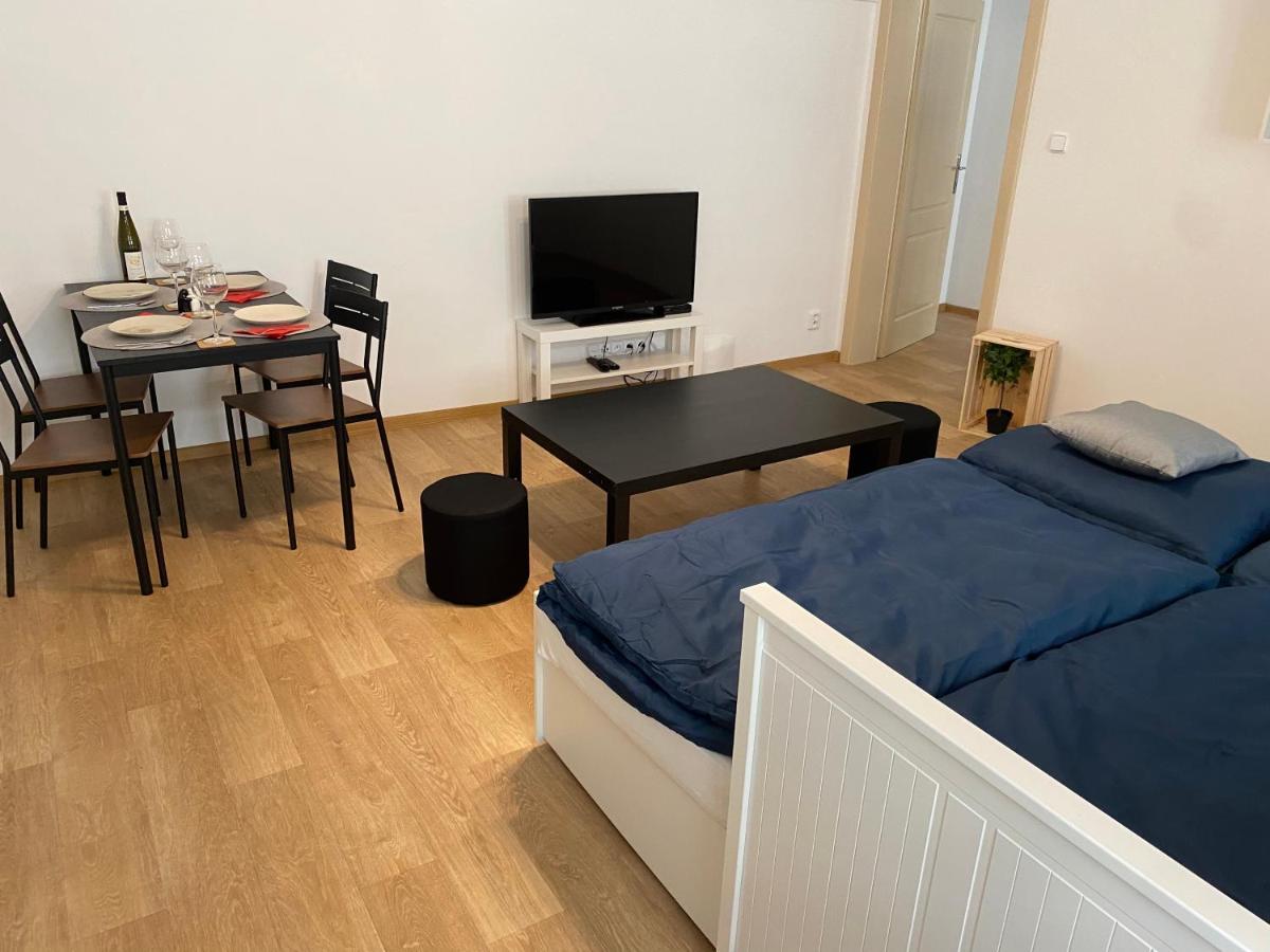 Nerudova Apartments Прага Екстериор снимка