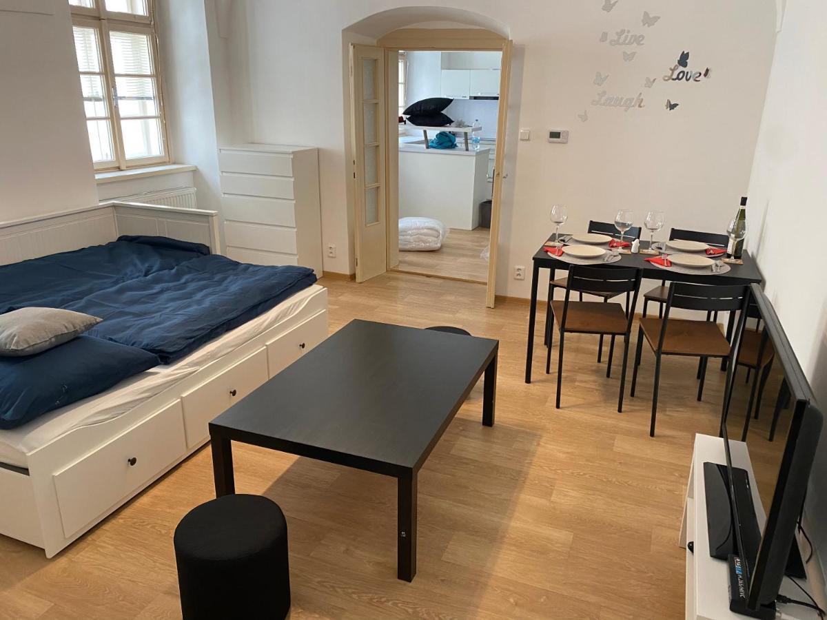 Nerudova Apartments Прага Екстериор снимка