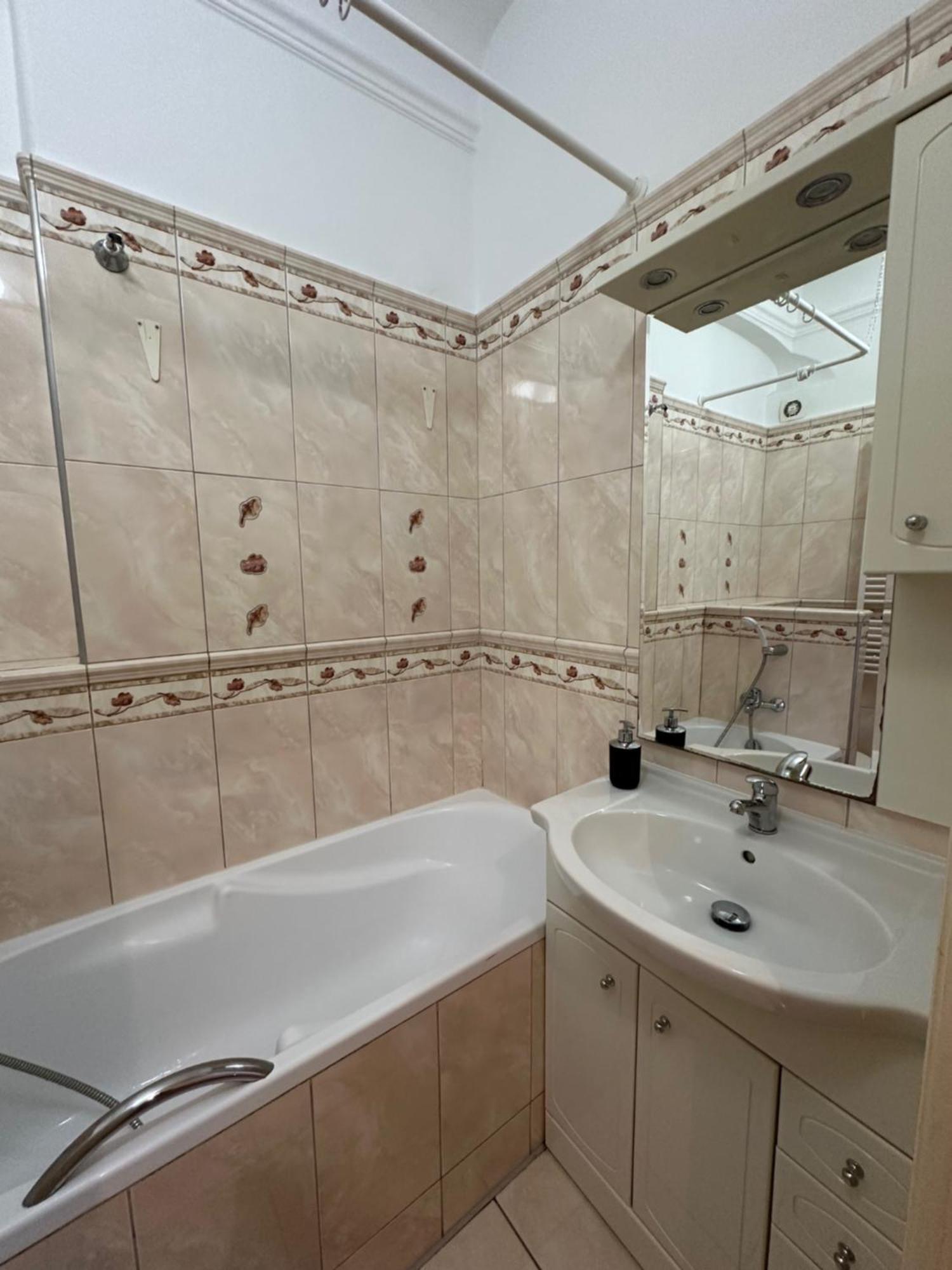 Nerudova Apartments Прага Екстериор снимка